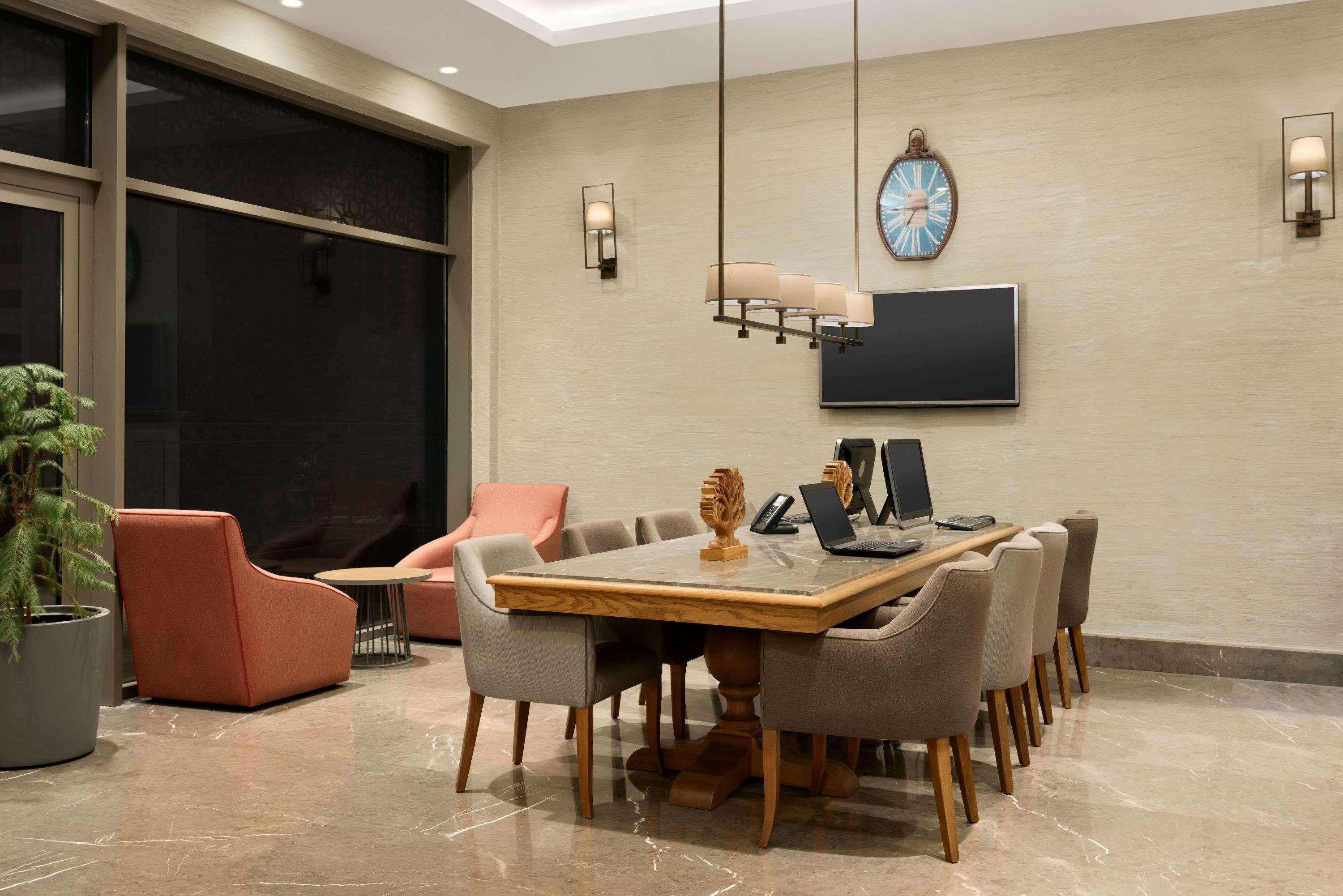 Ramada Hotel & Suites אדאנה מראה חיצוני תמונה
