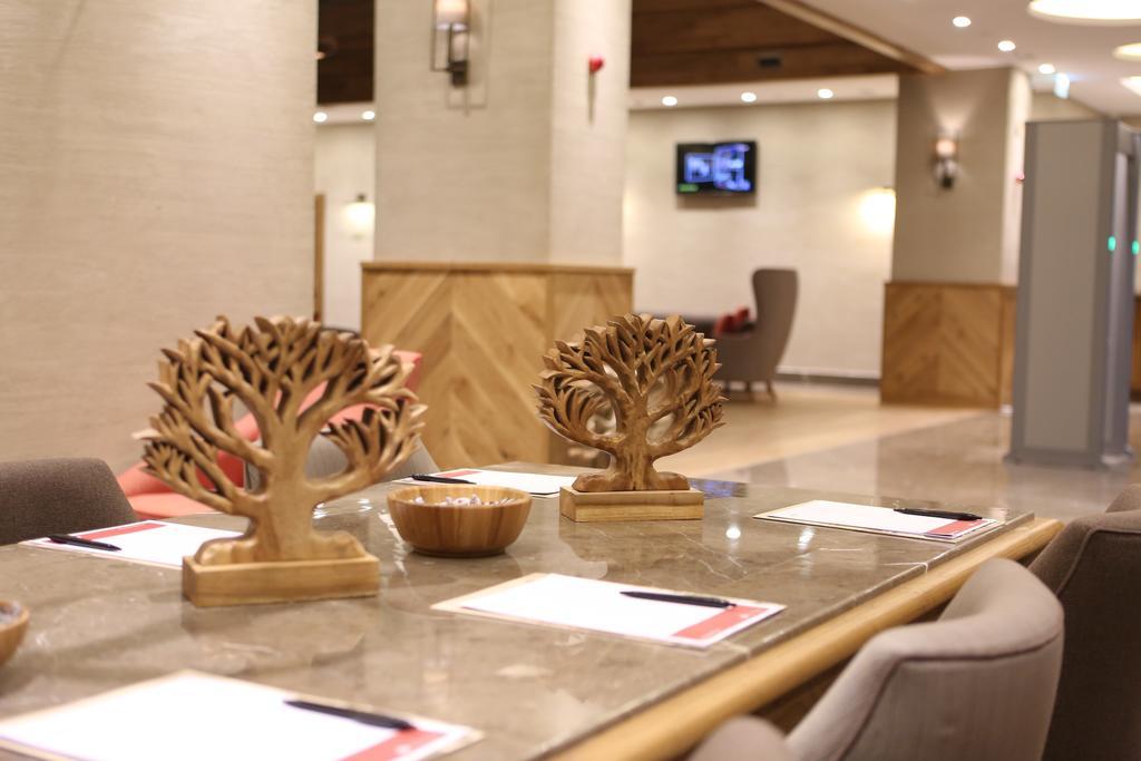 Ramada Hotel & Suites אדאנה מראה חיצוני תמונה
