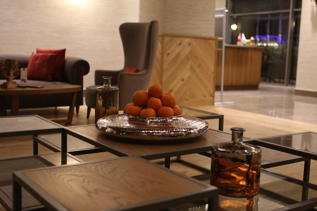 Ramada Hotel & Suites אדאנה מראה חיצוני תמונה