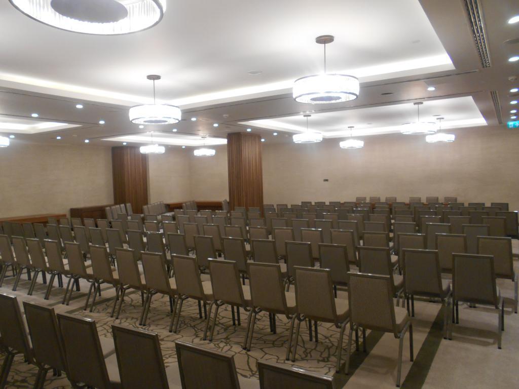 Ramada Hotel & Suites אדאנה מראה חיצוני תמונה